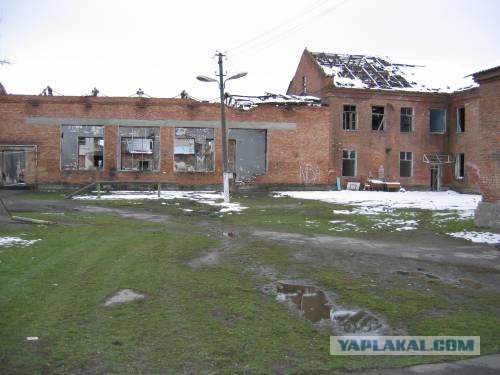 Российский спецназ во время террористического акта в Беслане, сентябрь 2004 г.