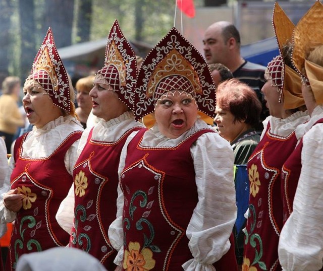 Зависть, осуждение или тайное желание?