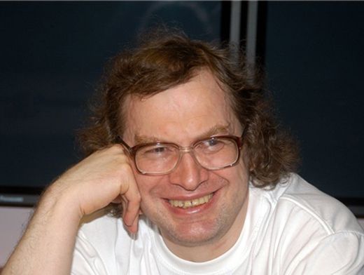 Евро - 80, доллар - 64: торги начались с новых рекордов