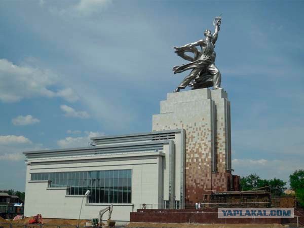Какие прозвища дают памятникам в России
