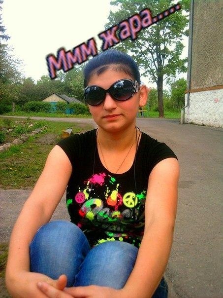 Давай я тебя ещё вот в этой позе сфоткаю