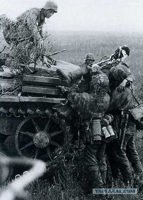 Фотографии второй мировой, многие цветные (фото)