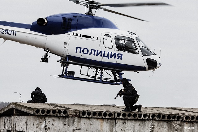 Тренировка спецов перед показательными учениями