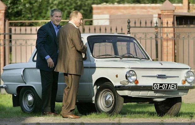 Владельцев пылящихся в гаражах авто предложили наказать рублем