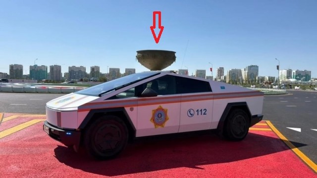 Cybertruck Илона Маска приняли  на службу в МЧС Казахстана