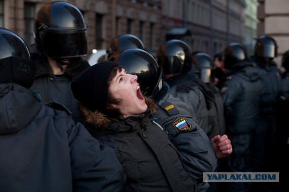 Суд назначил 5 000 рублей компенсации девушке, которой в полиции проломили кости лица