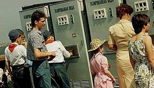 Советский квас - легендарный напиток из бочки