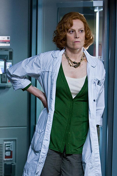 Сигурни Уивер образца начала 80-х