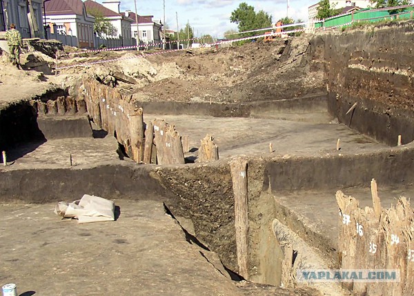 Здания занесенные грунтом