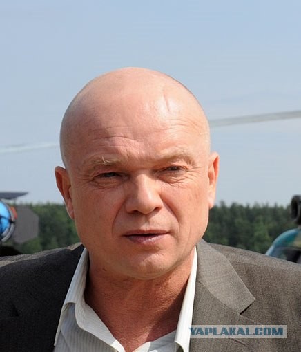 В Калуге Юрий Гагарин стал похож на пьянчугу