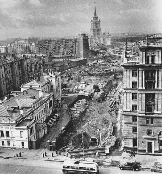 Москва и москвичи. Двадцатый век. 28.03.25