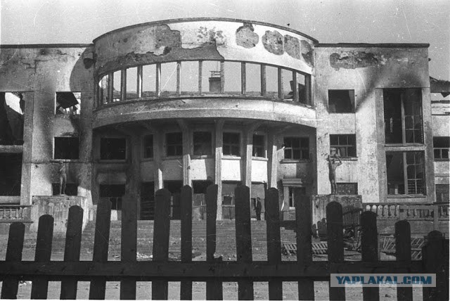 Бомбардировки Мурманска в 1941-1944 годах