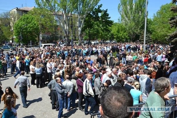 Подборка фото с референдума