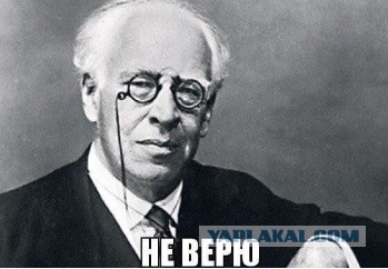 Отдал свою бумажную библиотеку