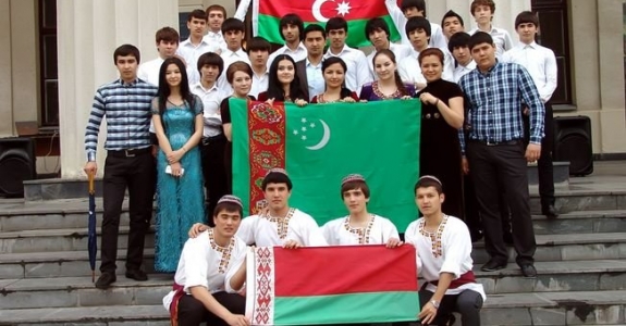 Руководство белорусского вуза усомнилось в умственных способностях туркменских студентов