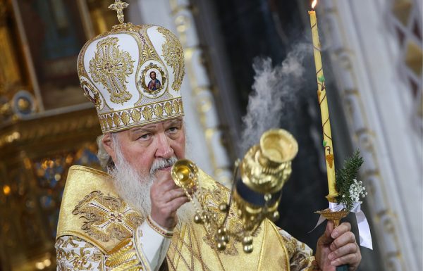 В РПЦ ответили на вопрос Познера о легальности атеизма в России
