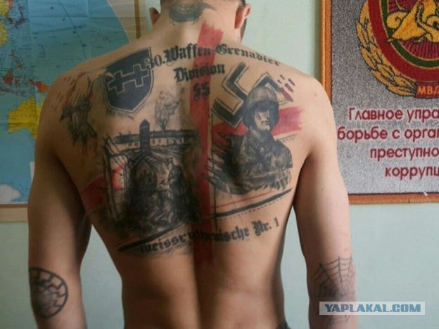 Машинам со знаком Z в Мурманске начали резать колеса