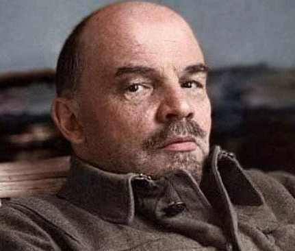 Мегамошенник смог уговорить жителя Подмосковья перевести ему почти полтора миллиона, а затем еще и поджечь отделение Сбербанка