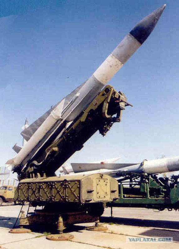 Зенитный ракетный комплекс большой дальности С-200