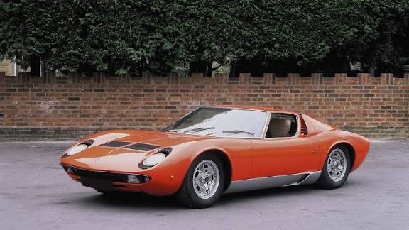 Инвестиция в десятилетия: редчайшую Lamborghini Miura приобрели в 1975 году за $11 тыс. и поставили в гараж