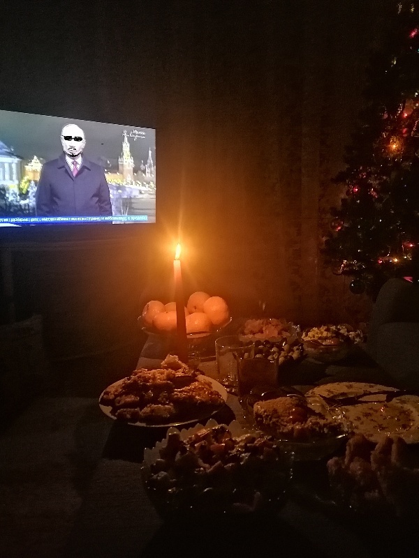 Смотр-парад новогодних столов
