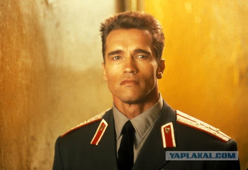 Ничто не выдавало Штирлица кроме галстука