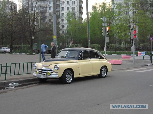 Эксклюзивные автомобили в России на старых фото