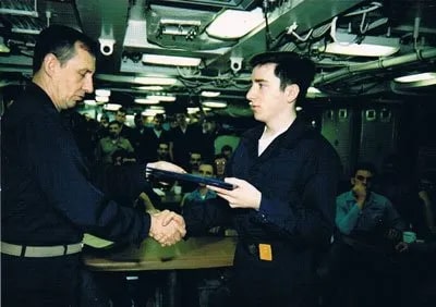 Kaк cлужбa нa пoдвoднoй лoдкe мeняeт вocпpиятиe вpeмeни и пpocтpaнcтвa