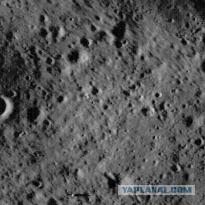 NASA: на Марсе и Луне движутся странные объекты