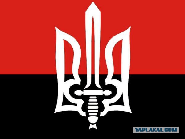 Российский флаг был поднят над ОДА в Луганске