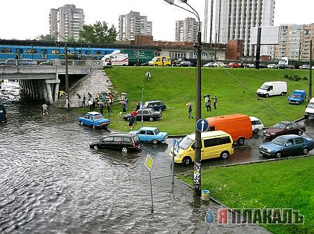 Патоп в Киеве, возле ЖД вокзала