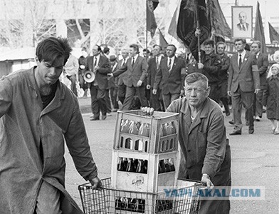 Витрины советских магазинов