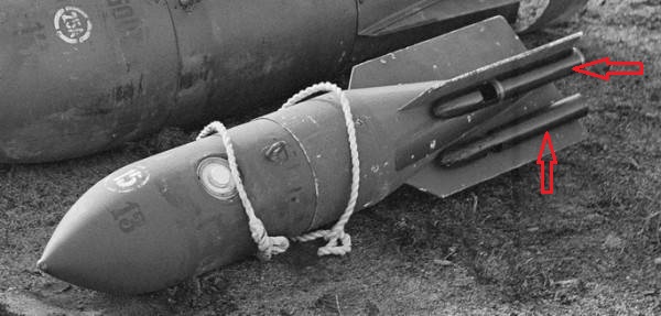 Почему немецкие бомбы и самолёты свистели?