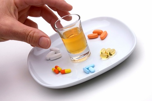 Алкоголь и лекарства - что может получиться при совмещении
