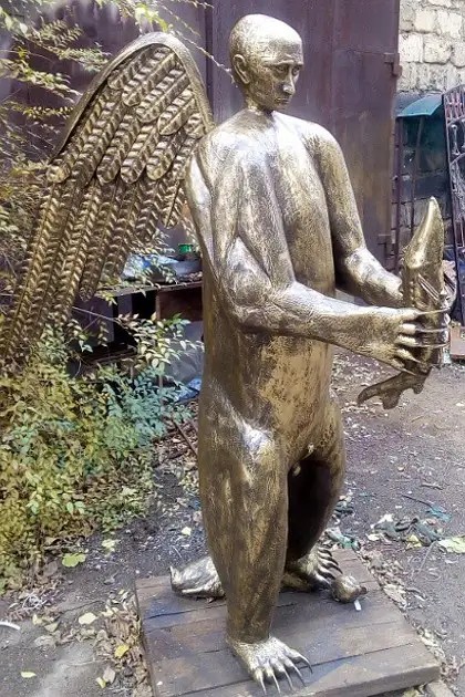 Жуткие статуи со всего мира