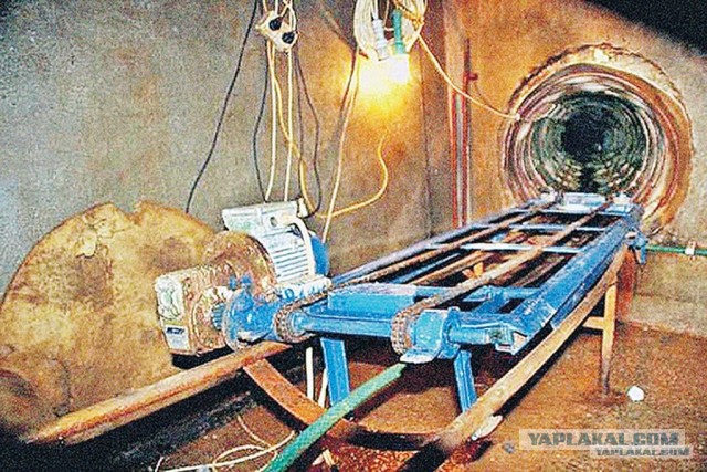 В Донецке взорвали джип с секретарем главы ДНР