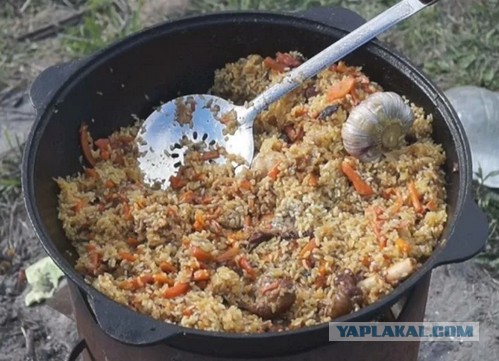В Москве проходят задержания. Столичным полицейским дали указание задерживать всех, кто выйдет в центр города с какой-либо символикой Казахстана