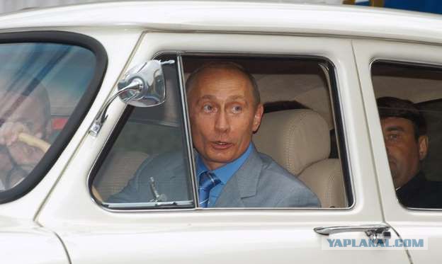 Кубики: Путин на Камазе