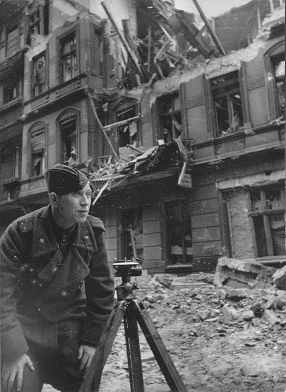 16 апреля 1945 года началась Берлинская наступательная операция советских войск