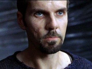 Автосалон российского премиум-бренда  Aurus в ОАЭ неожиданно начал торговать китайскими внедорожниками