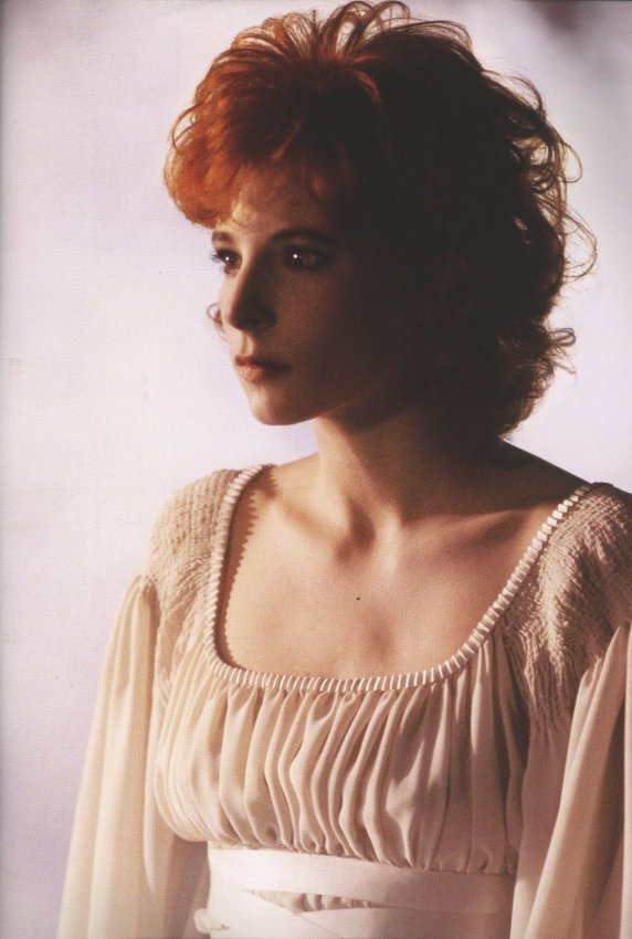 Photo from the album Папарацци. View in Mylene Farmer ♥ Милен Фармер group on OK