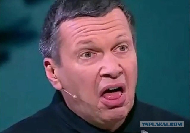 У входа в кабинет главы Богучанского района
