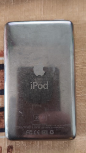 Представлен клон iPod Classic с культовым колесом прокрутки