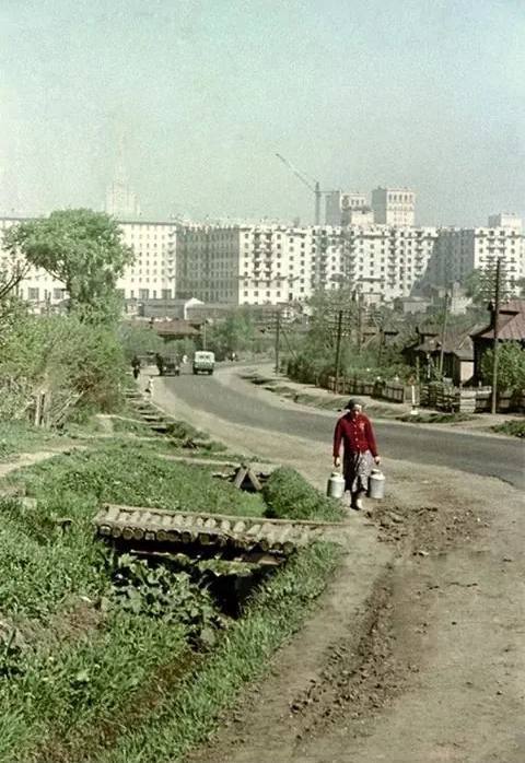 Москва и москвичи. Двадцатый век. 10.10.24
