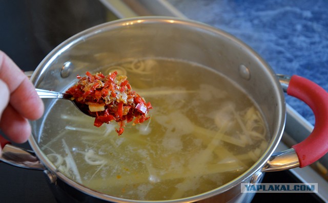 Вкусное обаяние Кулинарии, Повара ЯПа поздравляют милых дам!