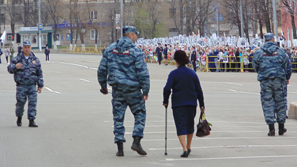 Полиция Самары не пустила на парад ветерана ВОВ во время выступления губернатора