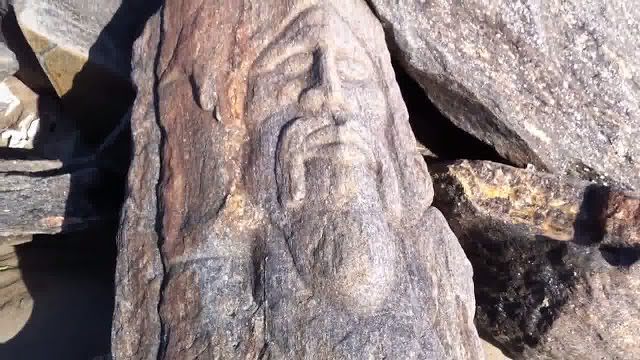 Оплавленные (?) храмы Петры