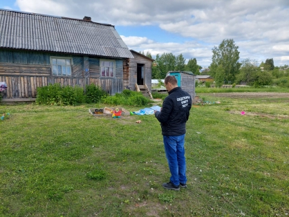 В Вологодской области пьяная мать троих детей зарезала мужа из-за замечания