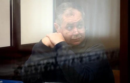 Суд освободил экс-главу МЧС Кузбасса Мамонтова по делу о пожаре в "Зимней вишне"