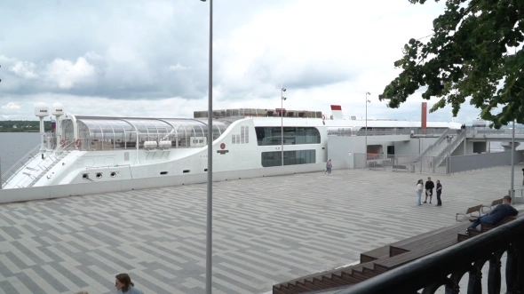 В Пермь прибыла яхта «Штандарт», принадлежащая главе «Газпрома»